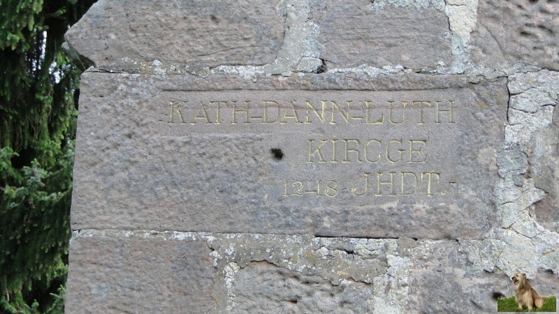 Ritterstein Nr. 137-1 Kath. dann Luth. Kirche 12.-18. Jh..JPG - Ritterstein Nr.137  Kath. dann Luth. Kirche 12.-18. Jh.                               